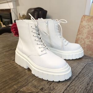 NWT White Chunky Combat Boots - Forever 21